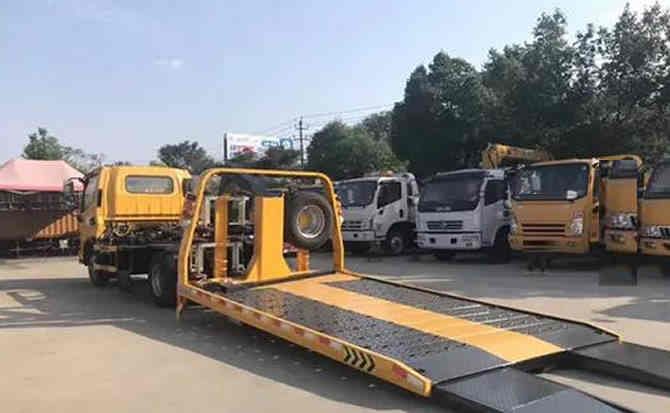 罗平汽车中途维修案例